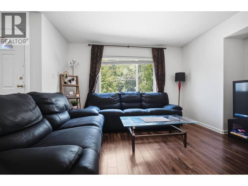 4449 PARK AVENUE, Terrace, photo 3