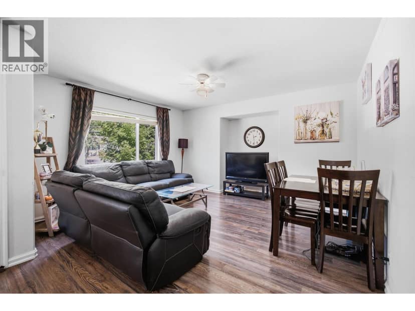 4449 PARK AVENUE, Terrace, photo 2
