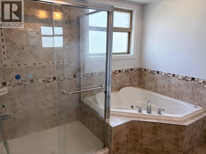 8068 11TH AVENUE, Burnaby, photo 7