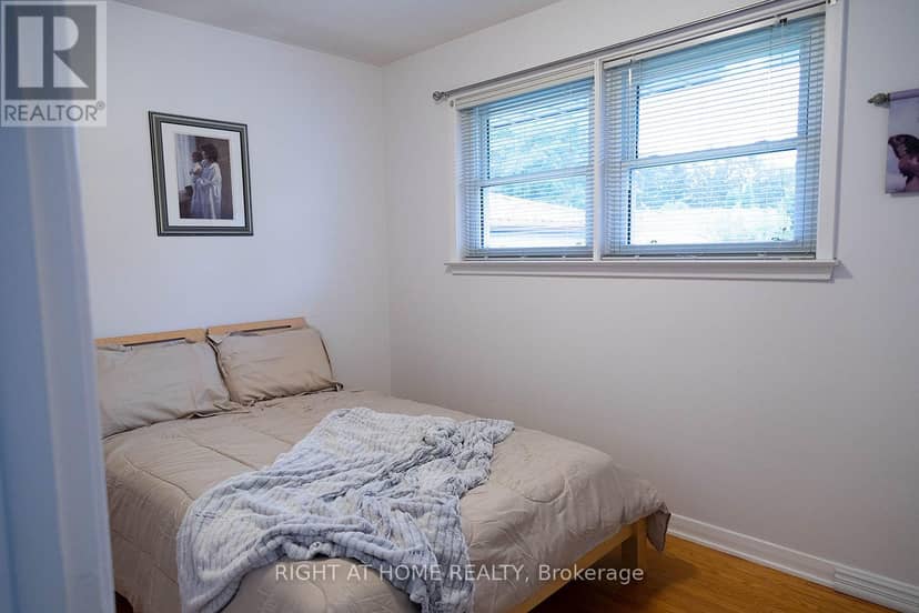 186 King Edward Avenue — photo 19 of 37