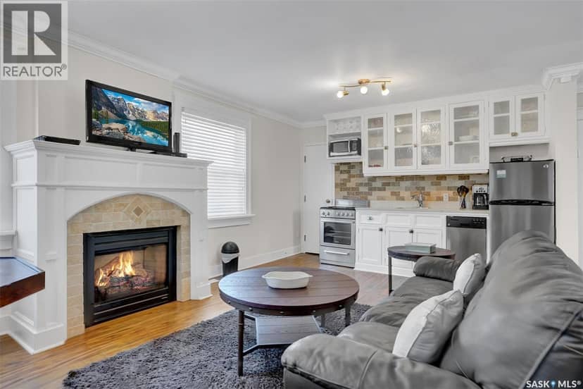 2216 Lorne STREET — photo 34 of 40