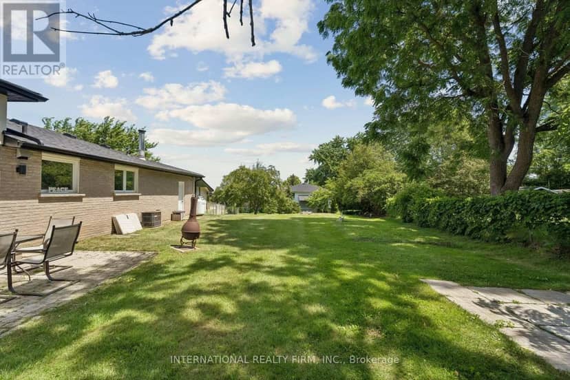29 Jamieson Drive — photo 25 of 39