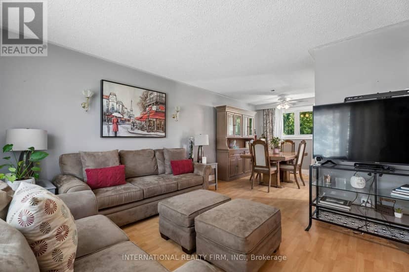 29 Jamieson Drive — photo 4 of 39