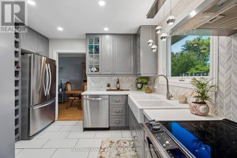 29 Jamieson Drive — photo 8 of 39
