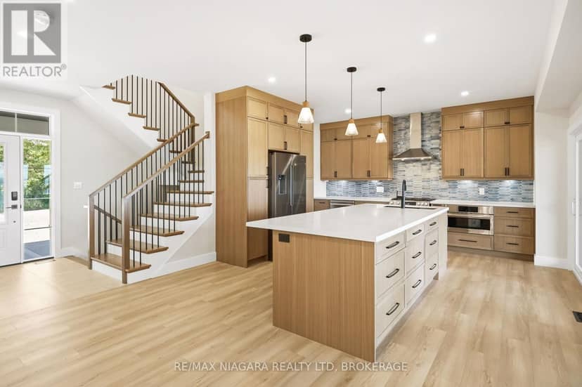 3561 Yacht Harbour Road — photo 17 of 40