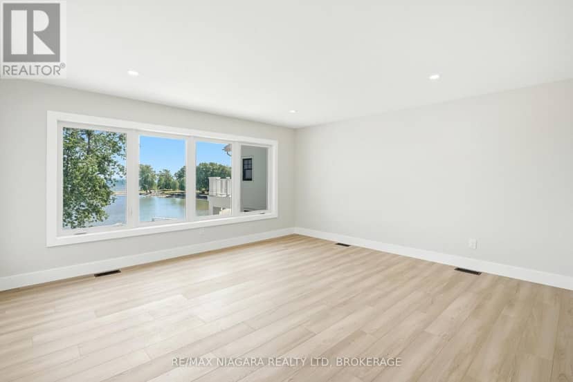 3561 Yacht Harbour Road — photo 24 of 40
