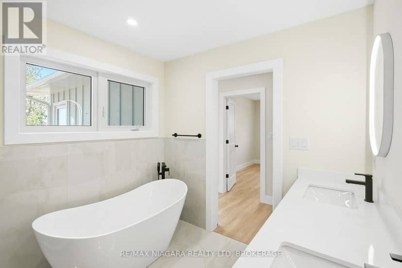 3561 Yacht Harbour Road — photo 29 of 40
