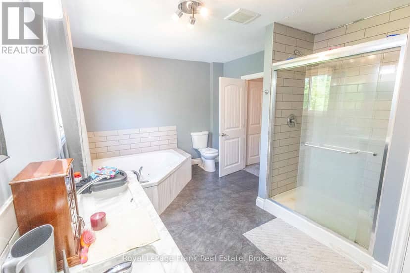 2477 Pigeon Lake Road — photo 37 of 40
