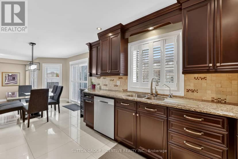 4 Chantal Street — photo 12 of 40