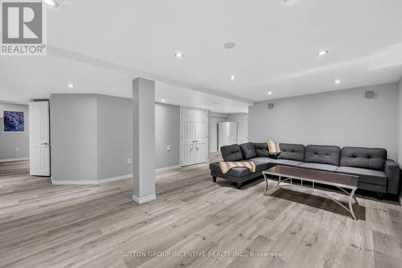 4 Chantal Street — photo 32 of 40