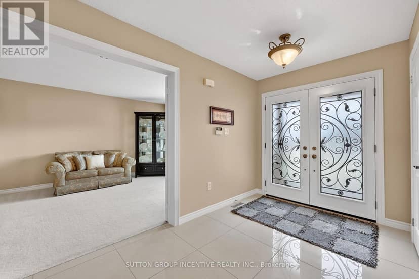 4 Chantal Street — photo 4 of 40