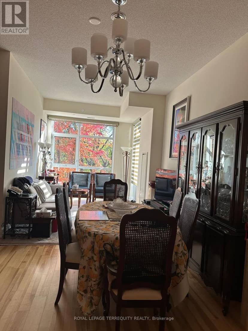 230 - 8763 Bayview Avenue — photo 17 of 40