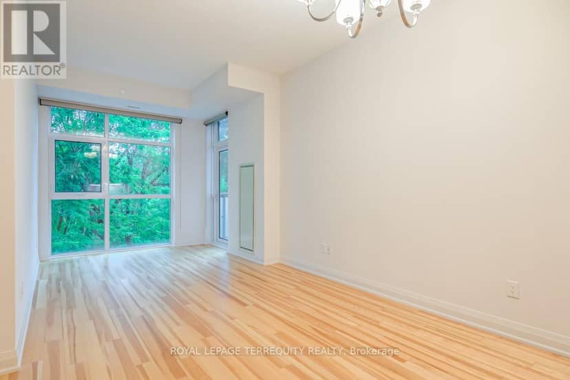 230 - 8763 Bayview Avenue — photo 18 of 40
