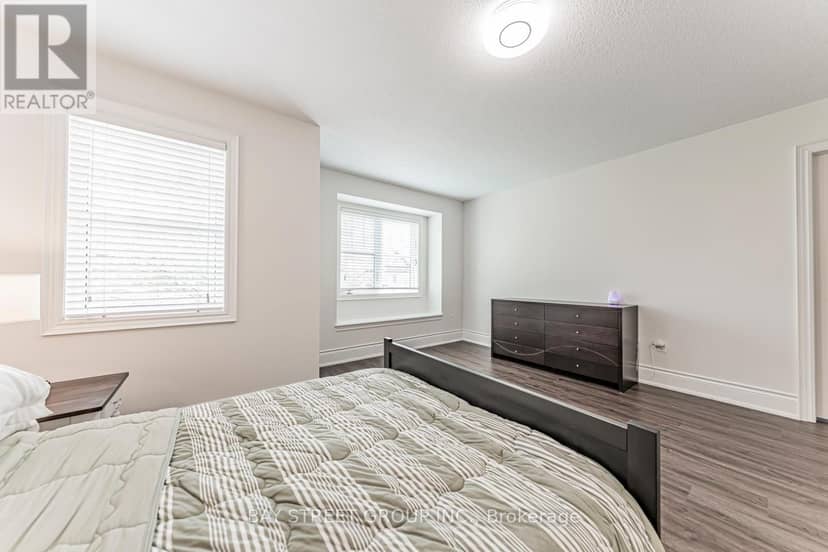 241 Jarrett Cross — photo 39 of 40