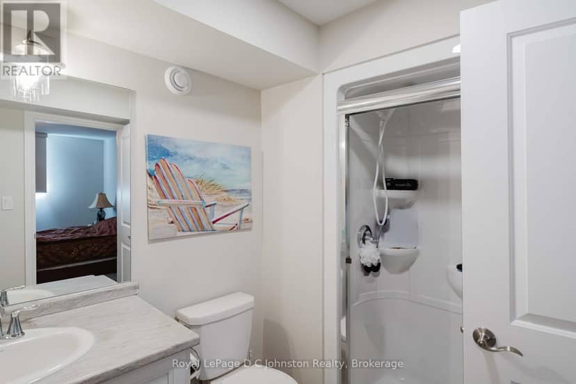 16 - 560 Devonshire Road — photo 38 of 40