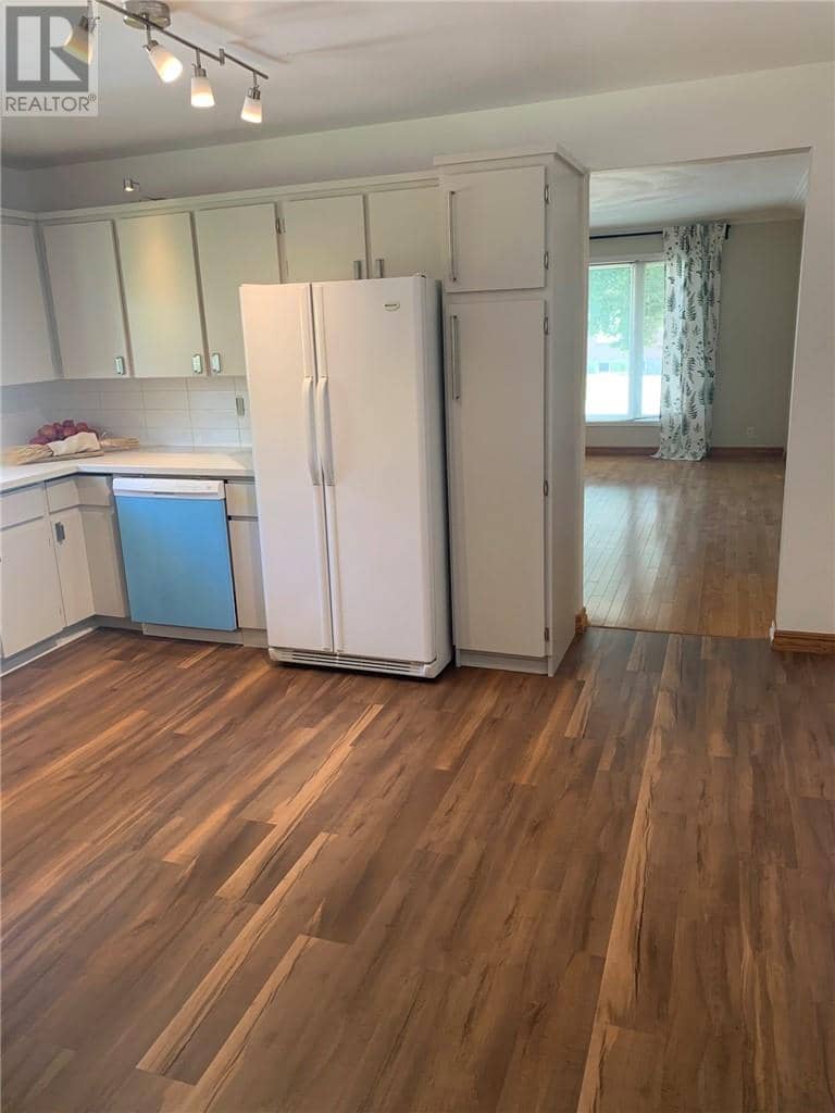 561 Burton Avenue — photo 27 of 40