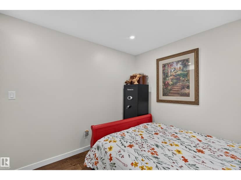1122 Allendale Cr — photo 35 of 40