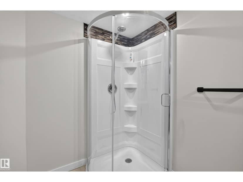 1122 Allendale Cr — photo 38 of 40