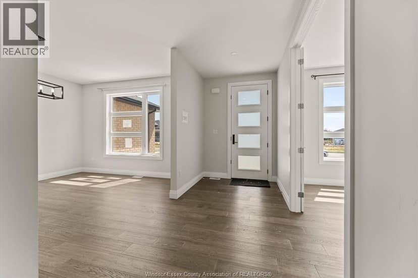 22 Gregory Avenue — photo 4 of 40