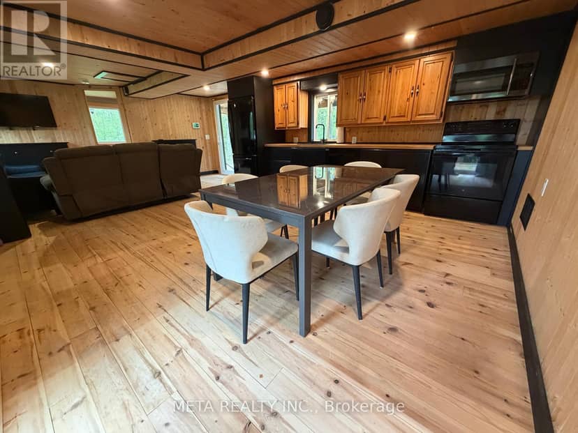 106 Boundary Lane — photo 17 of 24