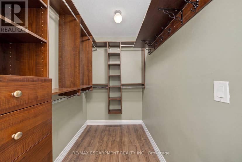3913 Primrose Lane — photo 20 of 40