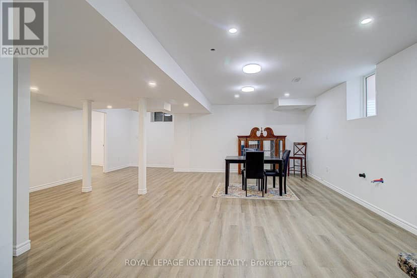 19 Hackett Street — photo 17 of 40