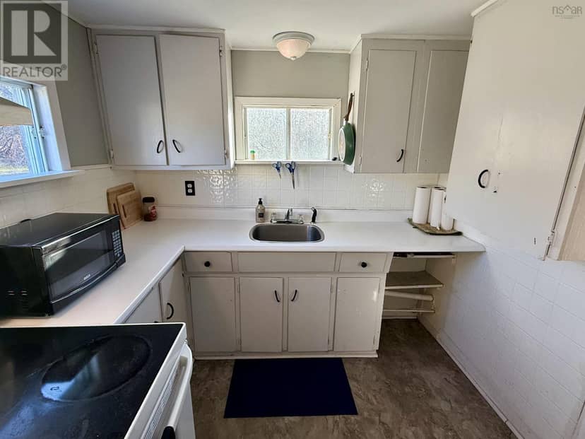 10374 Highway 4 — photo 17 of 40
