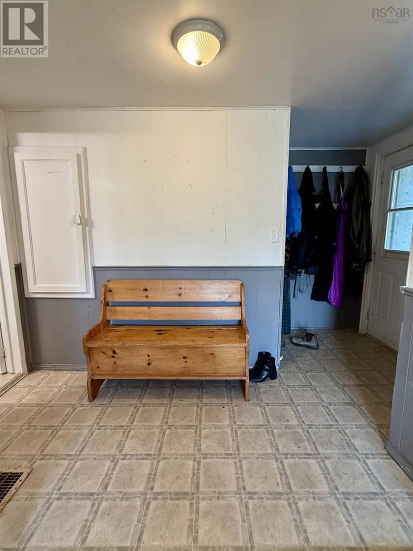 10374 Highway 4 — photo 11 of 40