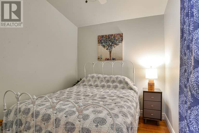 8 - 7 Silver Point Road — photo 11 of 28