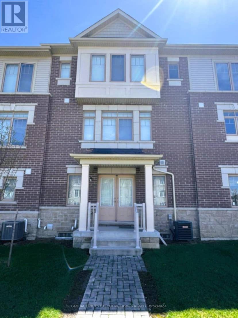 42 Ambereen Place E — photo 1 of 33