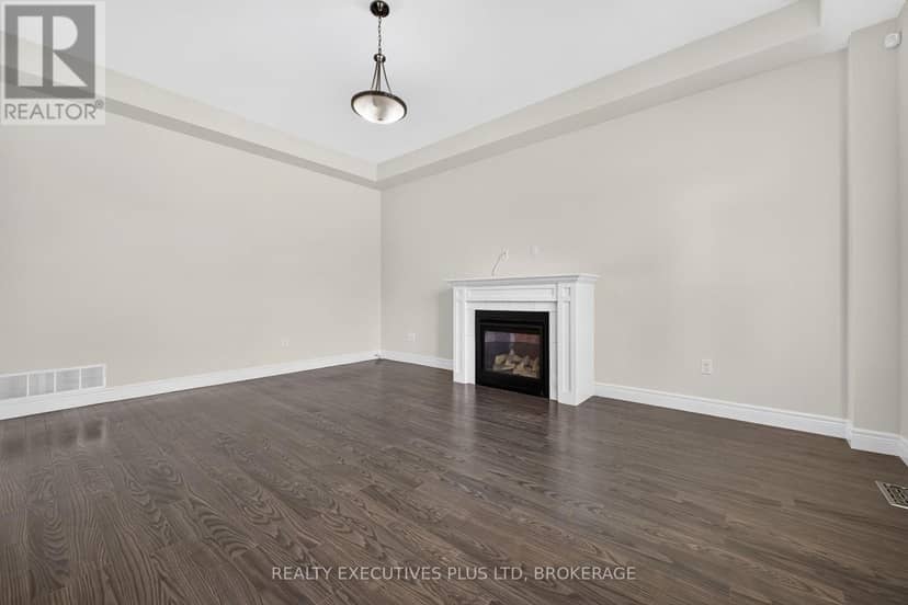 9211 Tallgrass Avenue — photo 5 of 40
