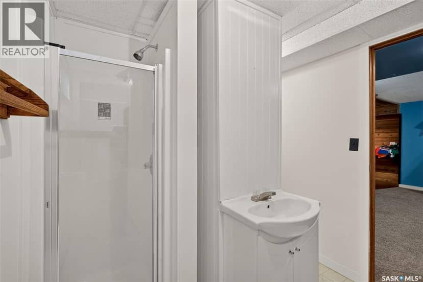 912 Portage DRIVE — photo 35 of 38