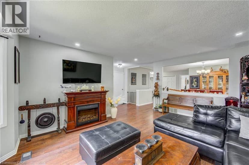 95 ALLEN Street — photo 10 of 40