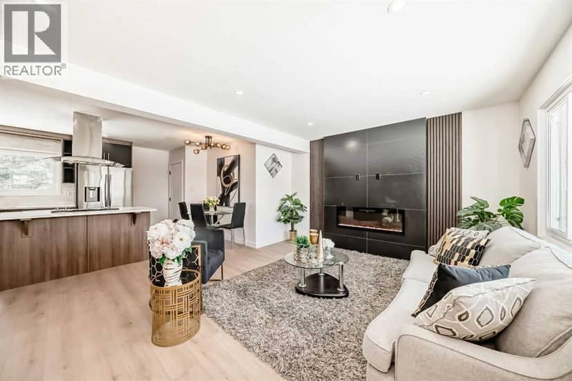 4936 45 Street SW, Calgary