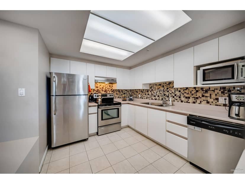 904 13383 108 AVENUE, Surrey, photo 5