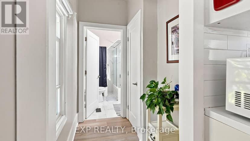 20 Henry Street — photo 24 of 39