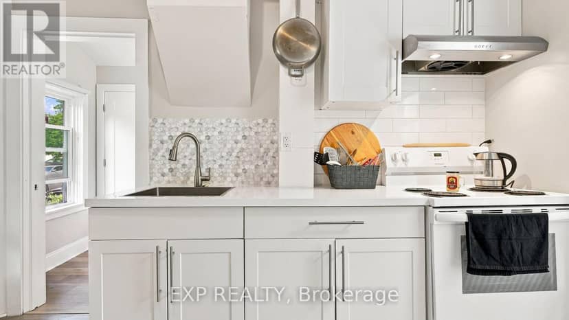 20 Henry Street — photo 9 of 39