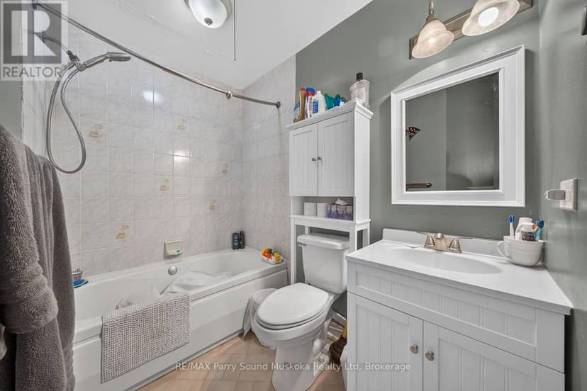 3E - 20 Ryder Drive — photo 38 of 40