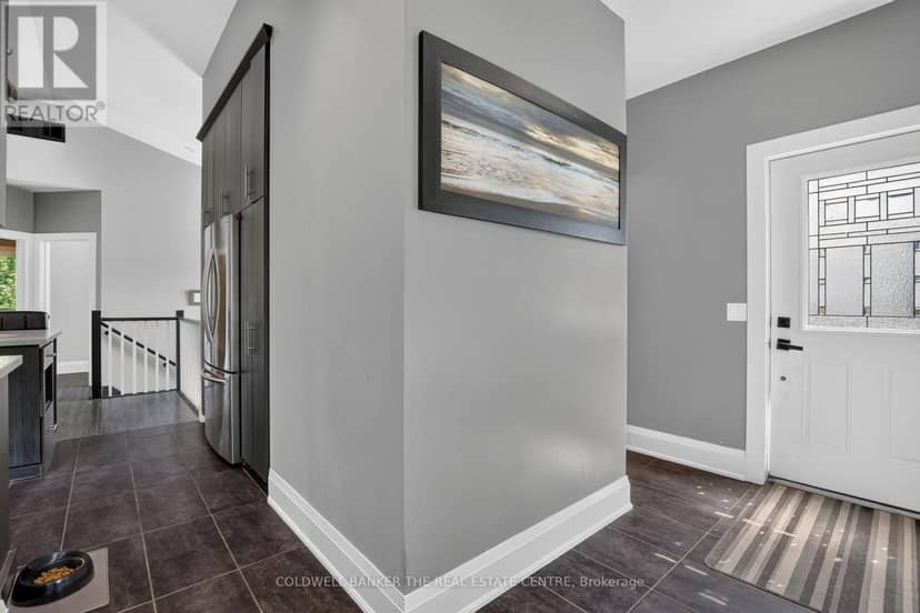 176 Pleasant Boulevard — photo 21 of 40