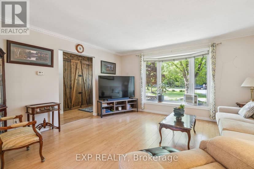 8245 Main Street, Adjala-Tosorontio, photo 7