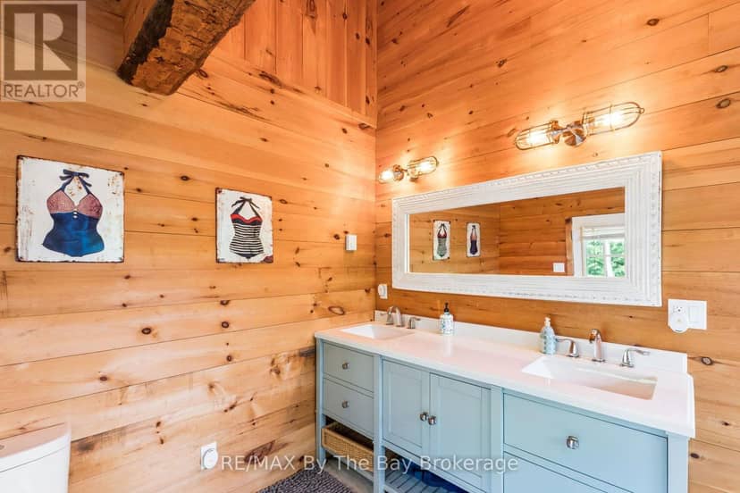 6686 Island 1040/LITTLE Beausoleil Island — photo 31 of 40