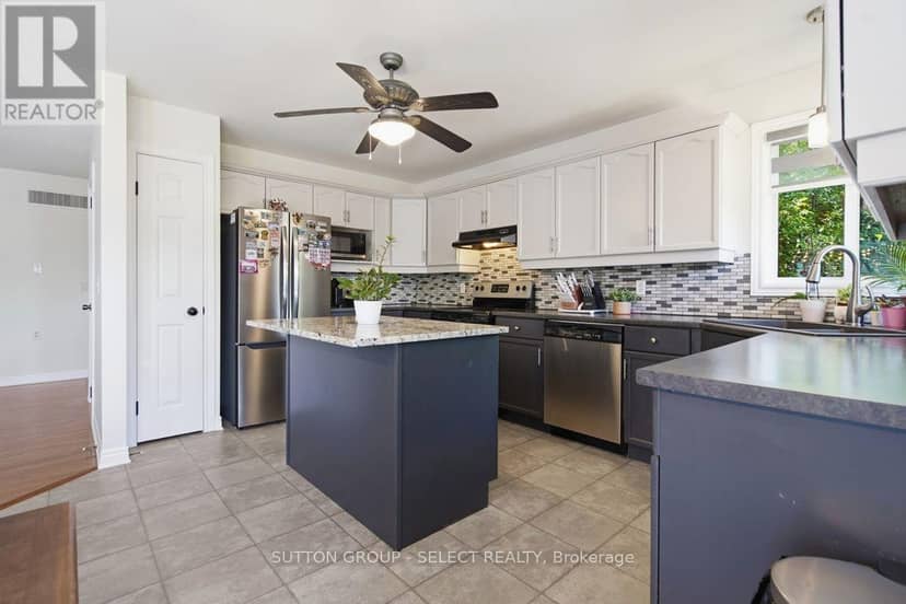 1789 Devos Drive — photo 16 of 40