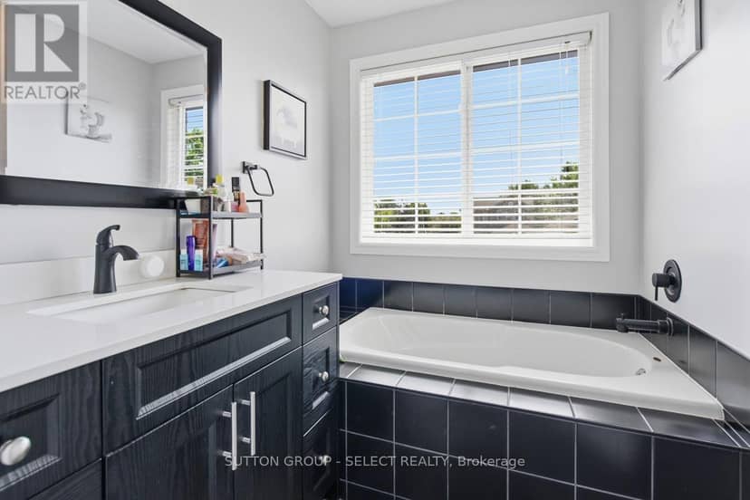 1789 Devos Drive — photo 23 of 40