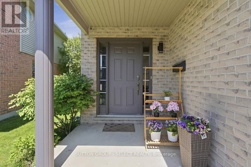 1789 Devos Drive — photo 6 of 40