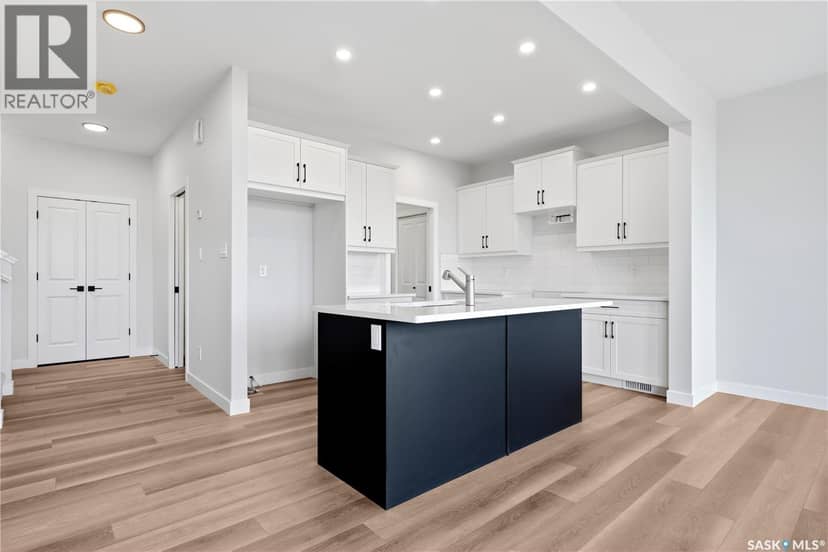 3180 Favel DRIVE — photo 6 of 40