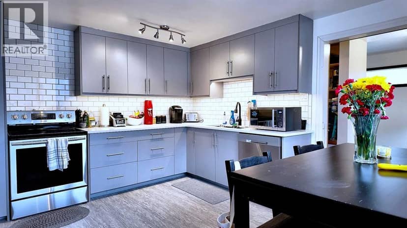 23 Mt Allen Drive — photo 10 of 38