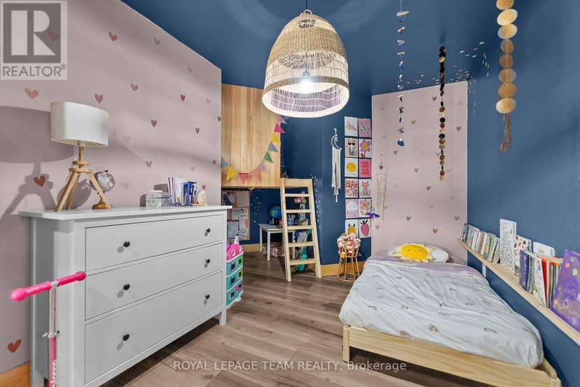 36 Hillcrest Avenue — photo 20 of 40