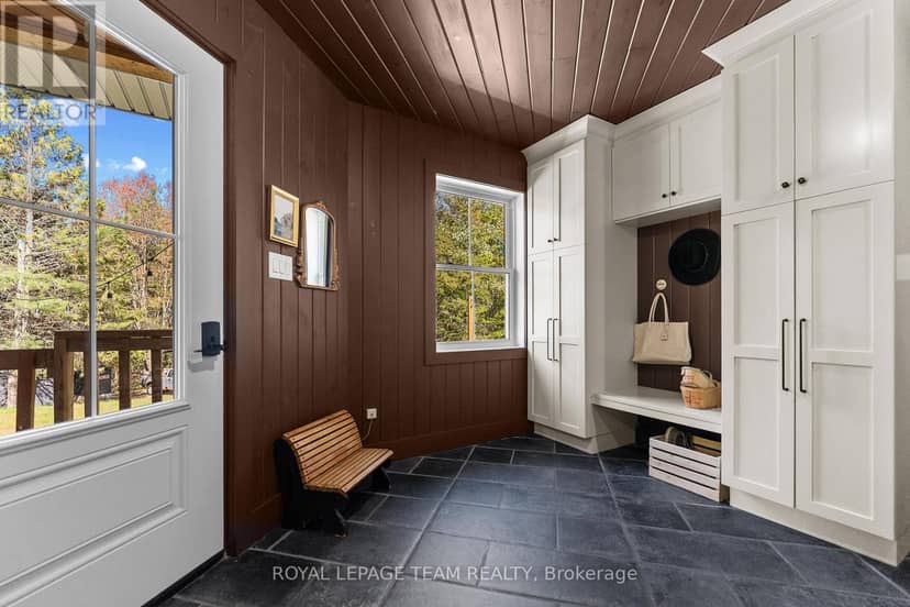 36 Hillcrest Avenue — photo 22 of 40