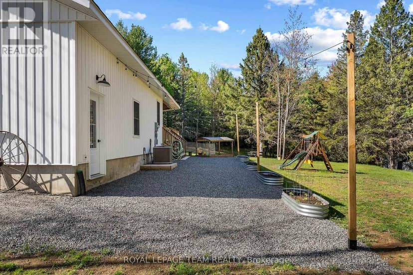 36 Hillcrest Avenue — photo 35 of 40