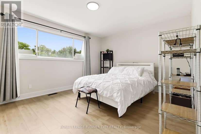 191 Boullee Street — photo 13 of 20